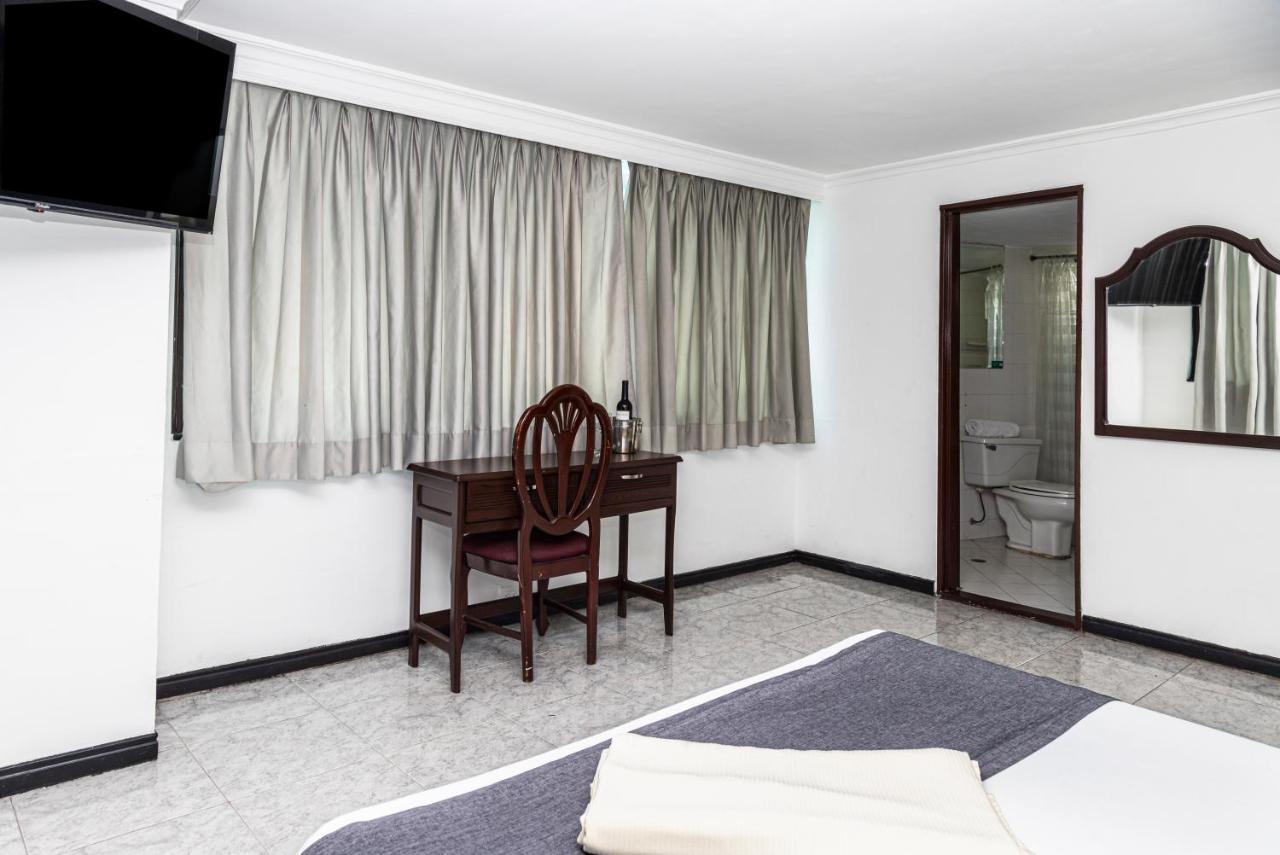 Hotel Windsor Plaza - Downtown Cali Eksteriør billede